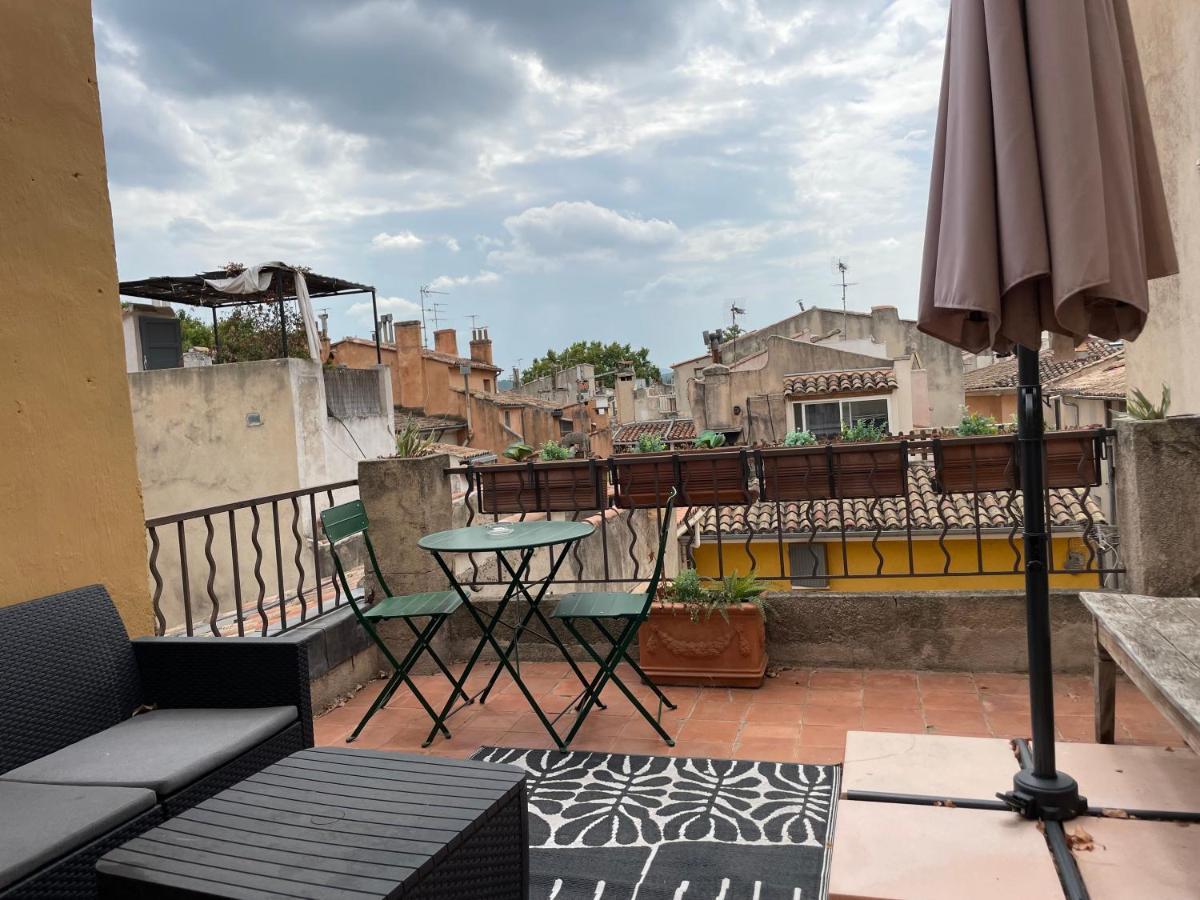 Une Terrasse Sur Les Toits Aix-en-Provence Exterior photo